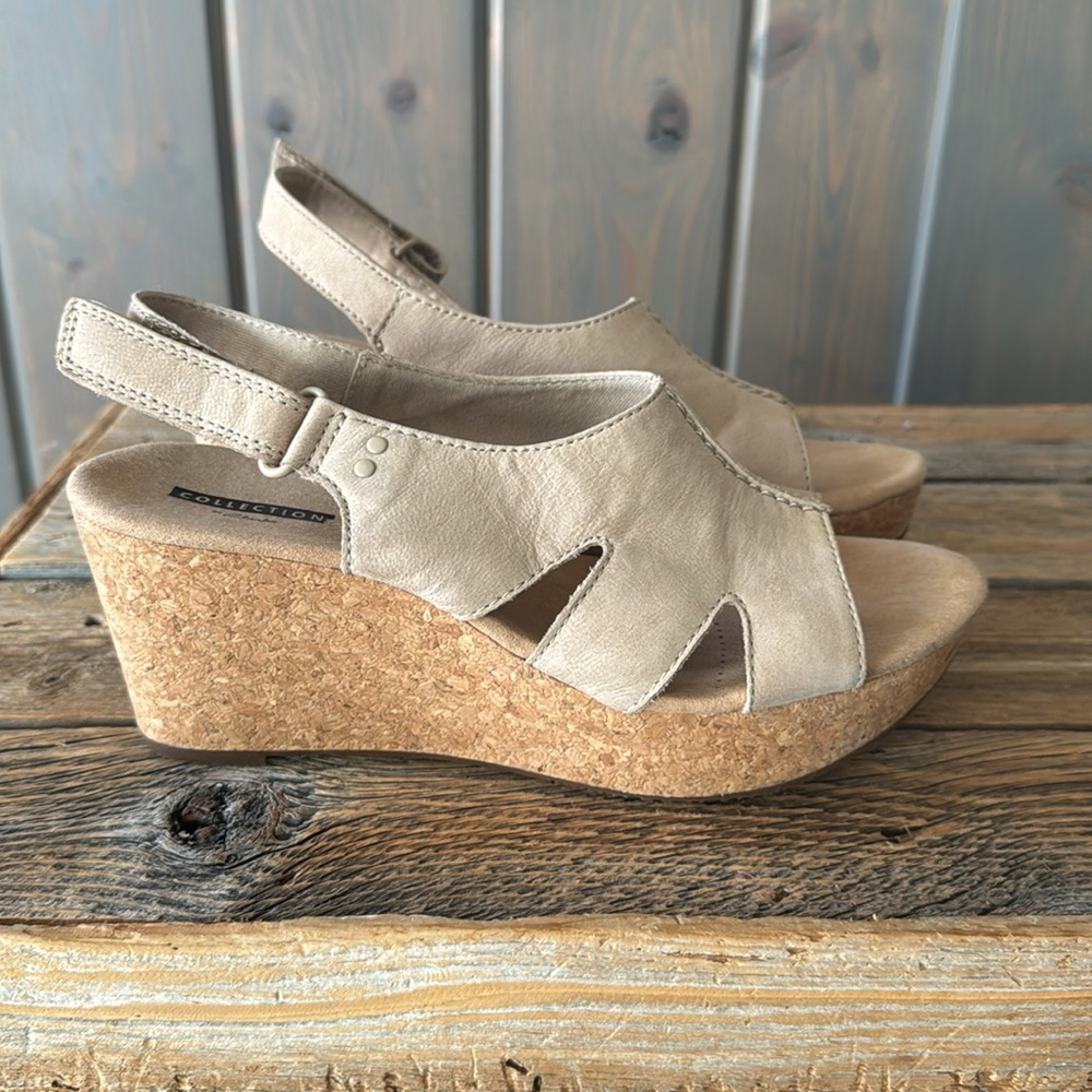 Women's Tan Wedge Sandals